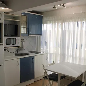 https://estudio-primera-lnea-de-mar-con-piscina-y-prking.catalonia-hotels.com