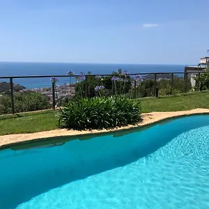 https://villa-oasis-costa-brava.topcostabravahotels.com